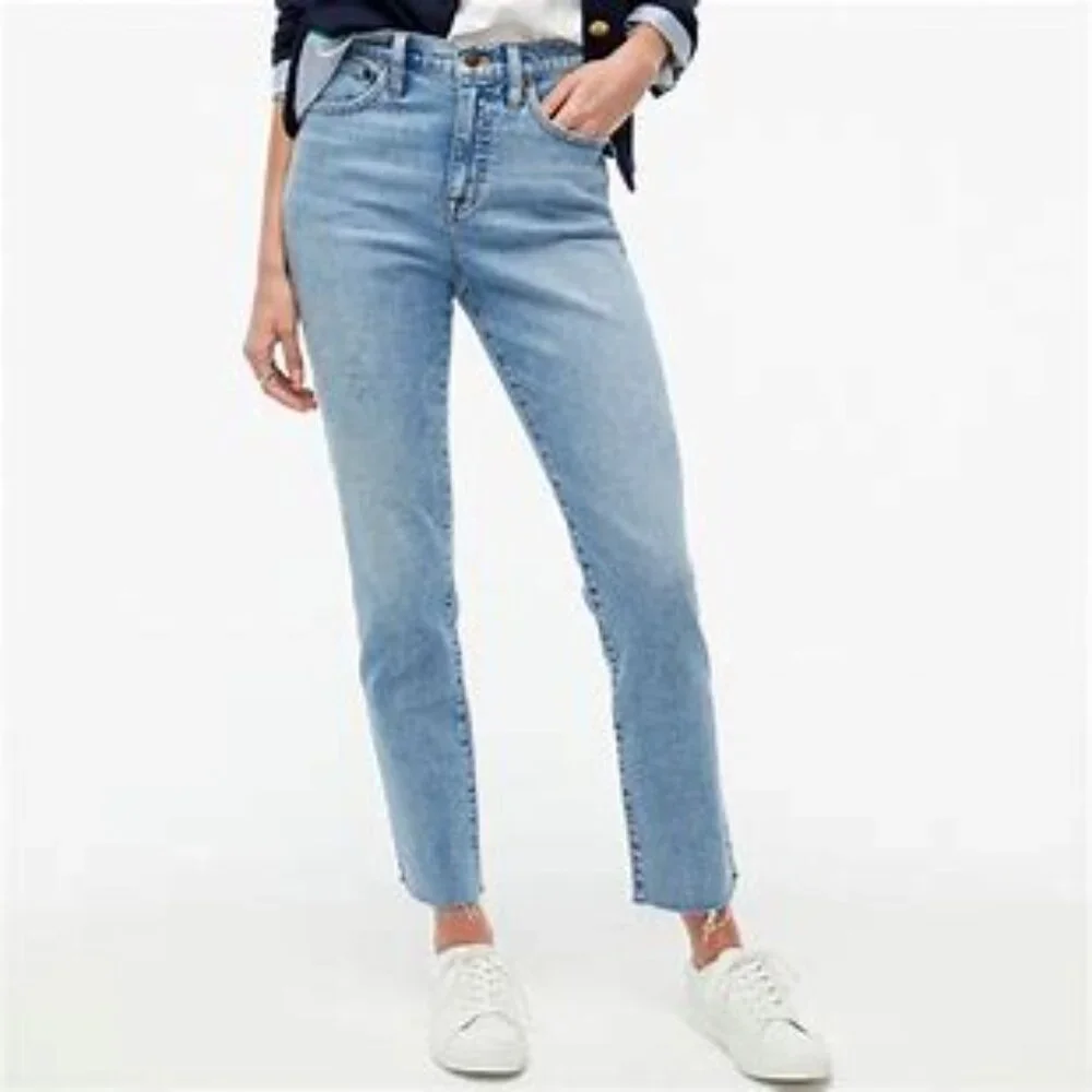 NWT J. Crew Factory Essential Straight Jean in all-day stretch Size 30 - Picture 1 of 4